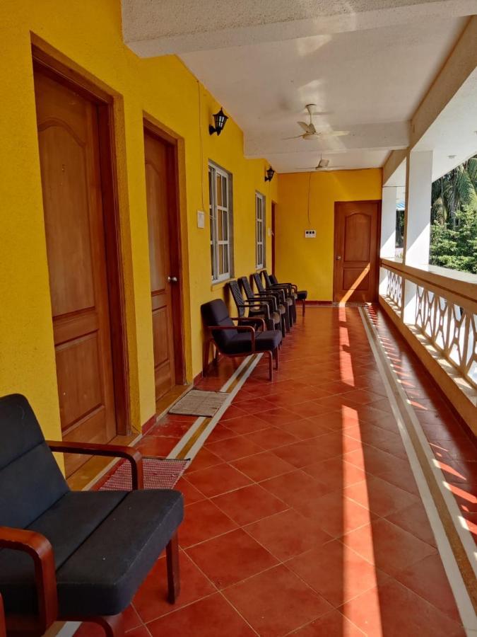 White House Beach Resort, Nagaon Εξωτερικό φωτογραφία