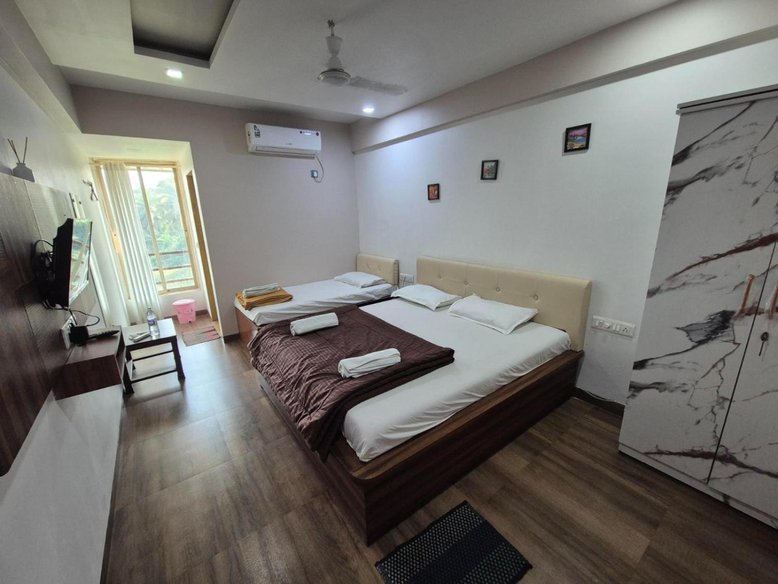 White House Beach Resort, Nagaon Εξωτερικό φωτογραφία
