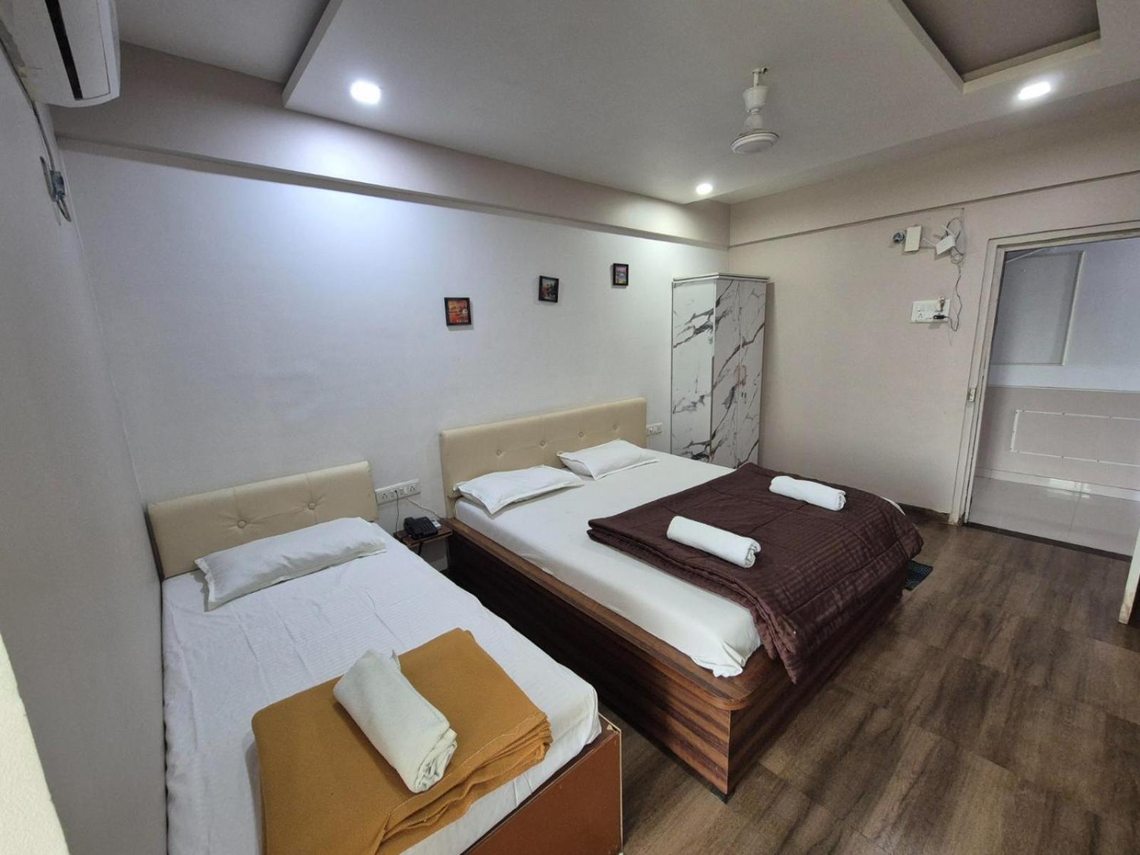 White House Beach Resort, Nagaon Εξωτερικό φωτογραφία